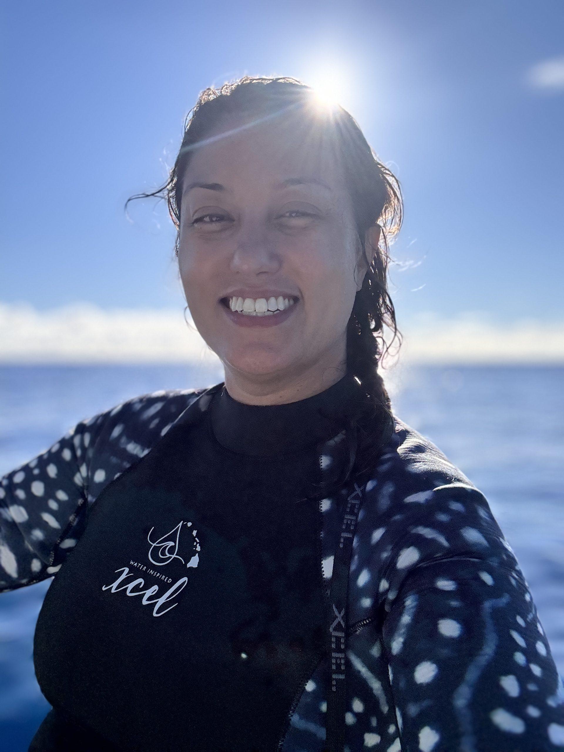 Michelle, buceando en Fiji - Empoderando a las mujeres a explorar el mundo